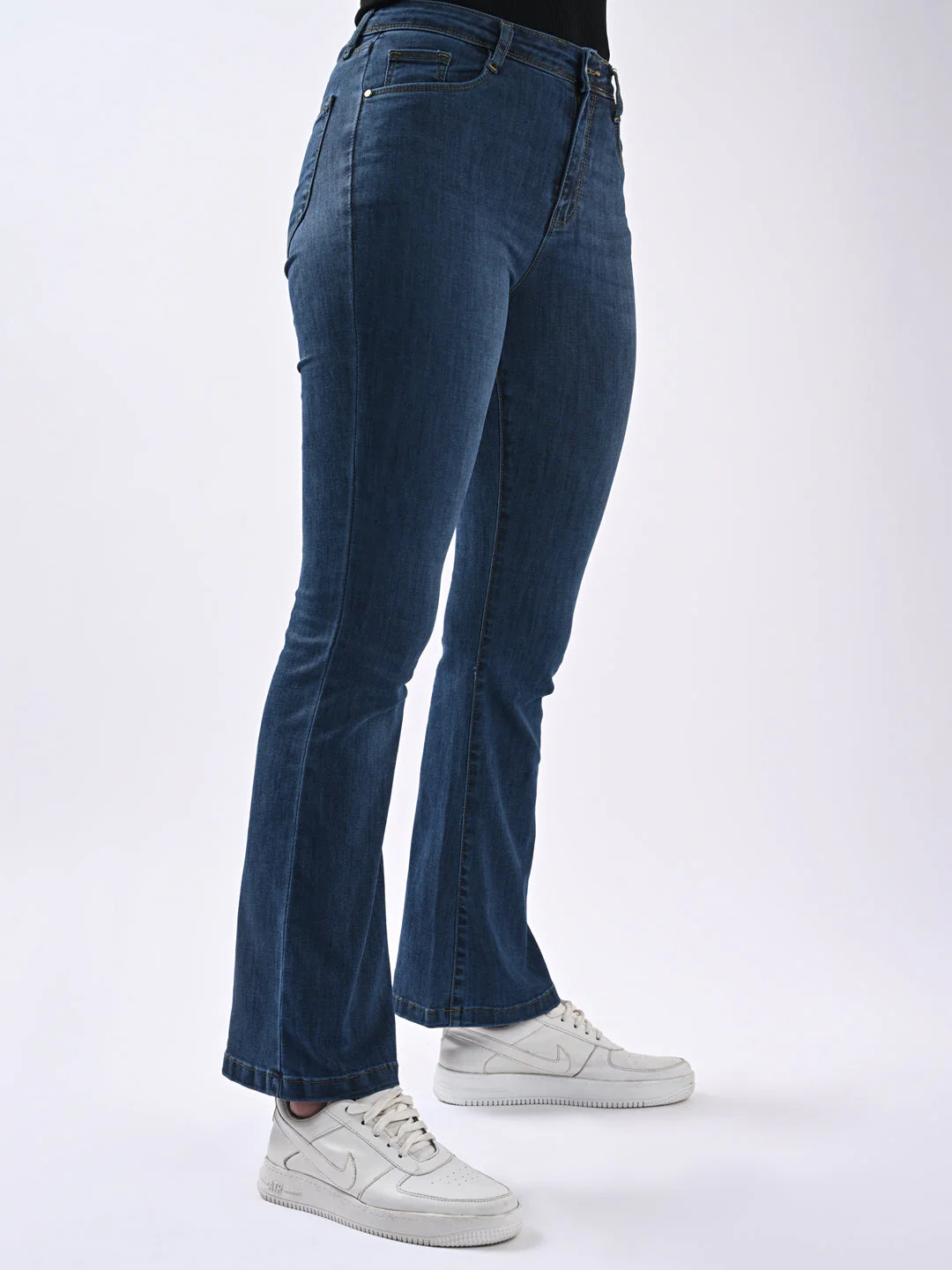 Women High-Rise Flare Jeans - Image 4