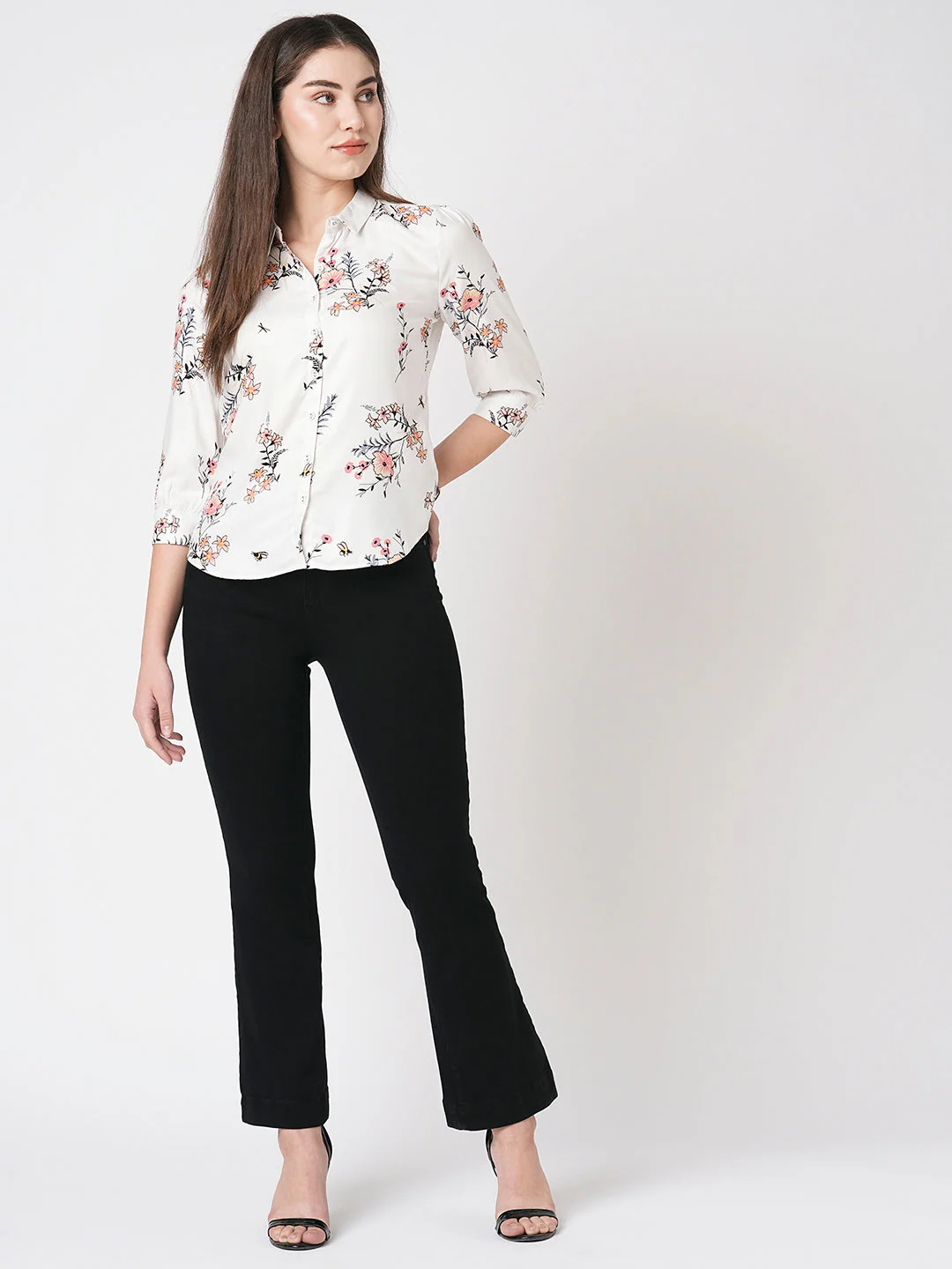 Women High-Rise Flare Jeans - Image 4
