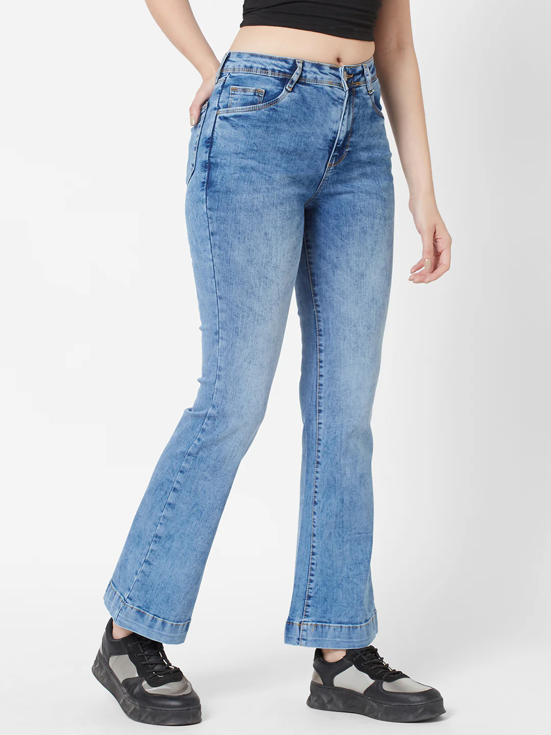 Women High-Rise Flare Jeans - Image 4