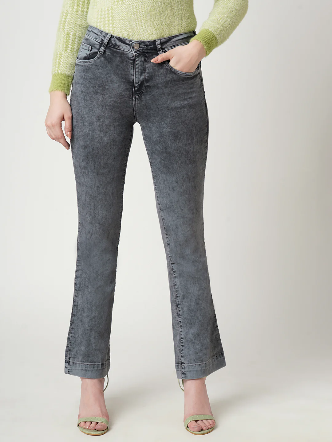 Women High-Rise Flare Jeans - Image 2