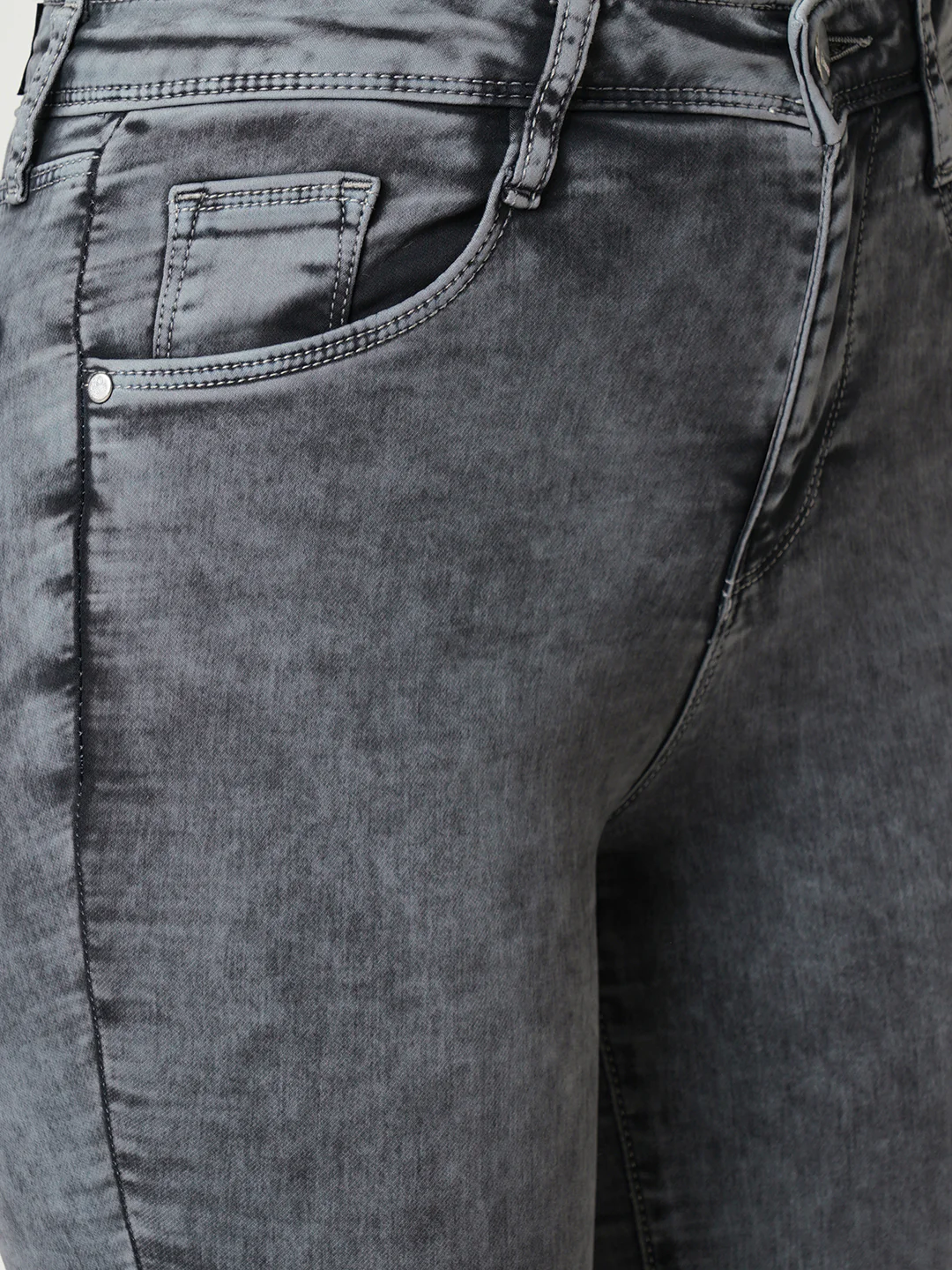 Women High-Rise Flare Jeans - Image 4
