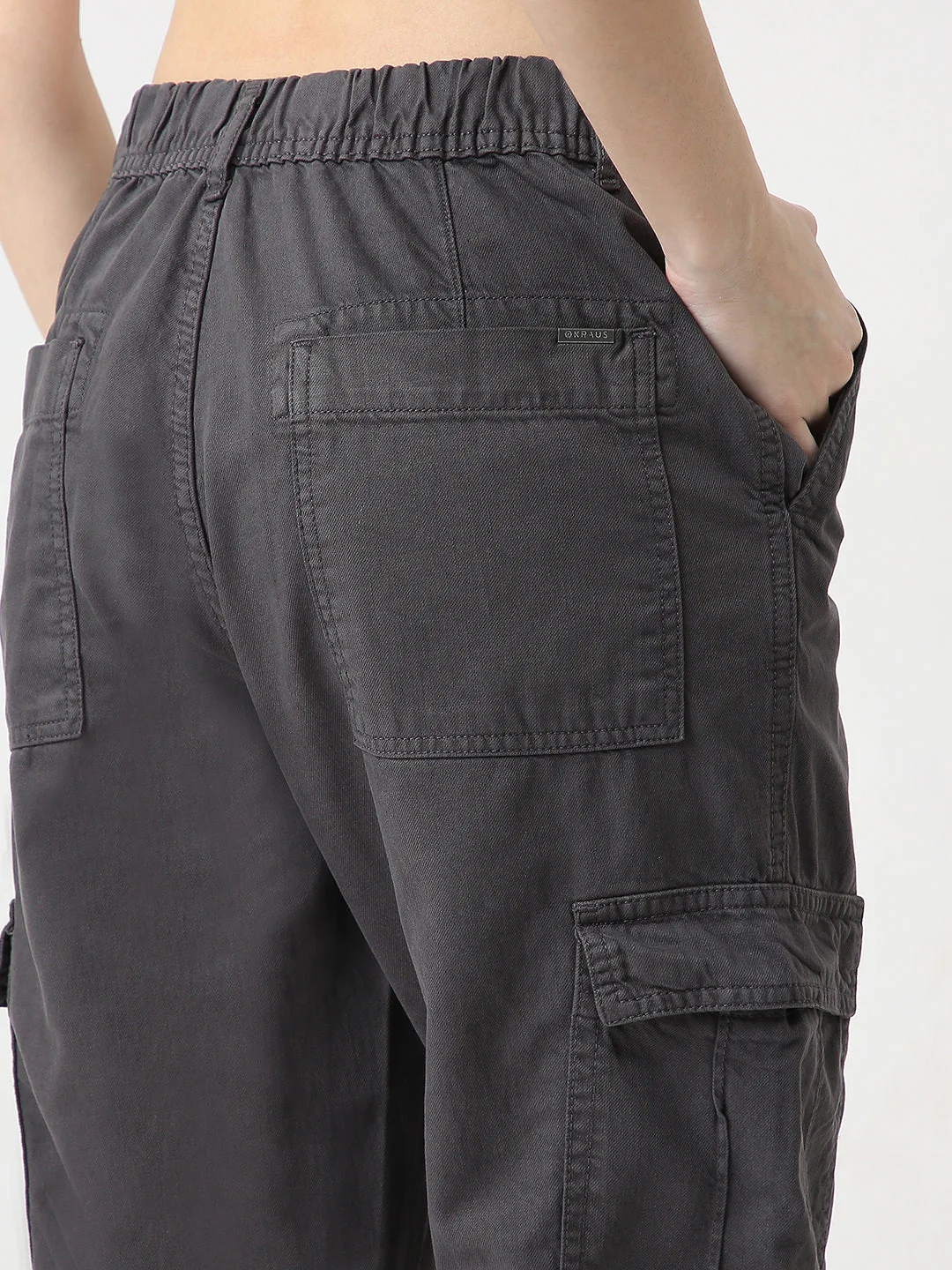 Women High-Rise Loose Fit Cargo - Image 7