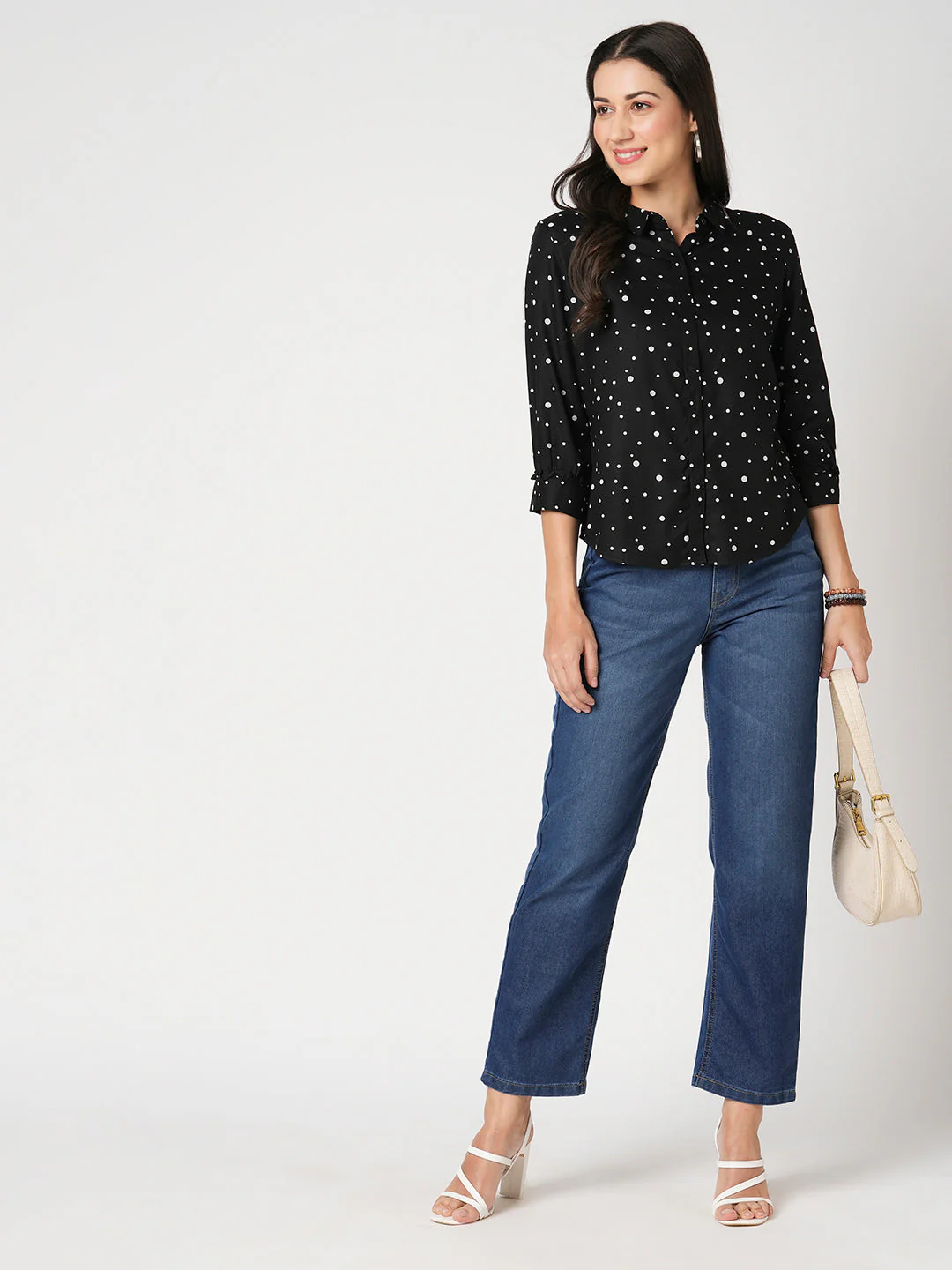 Women High-Rise Loose Straight Fit Jeans - Image 4