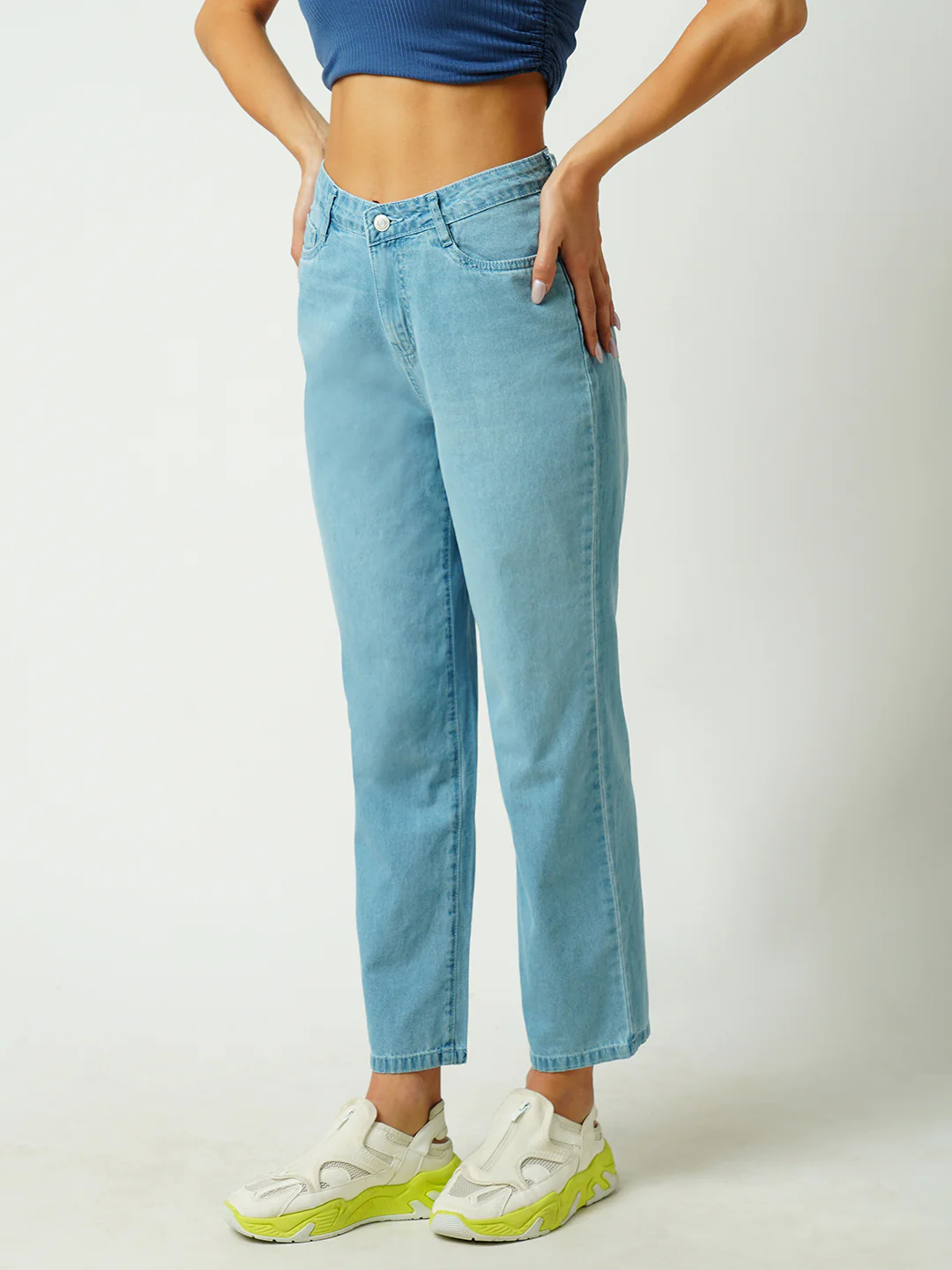 Women High-Rise Loose Straight Fit Jeans - Image 5