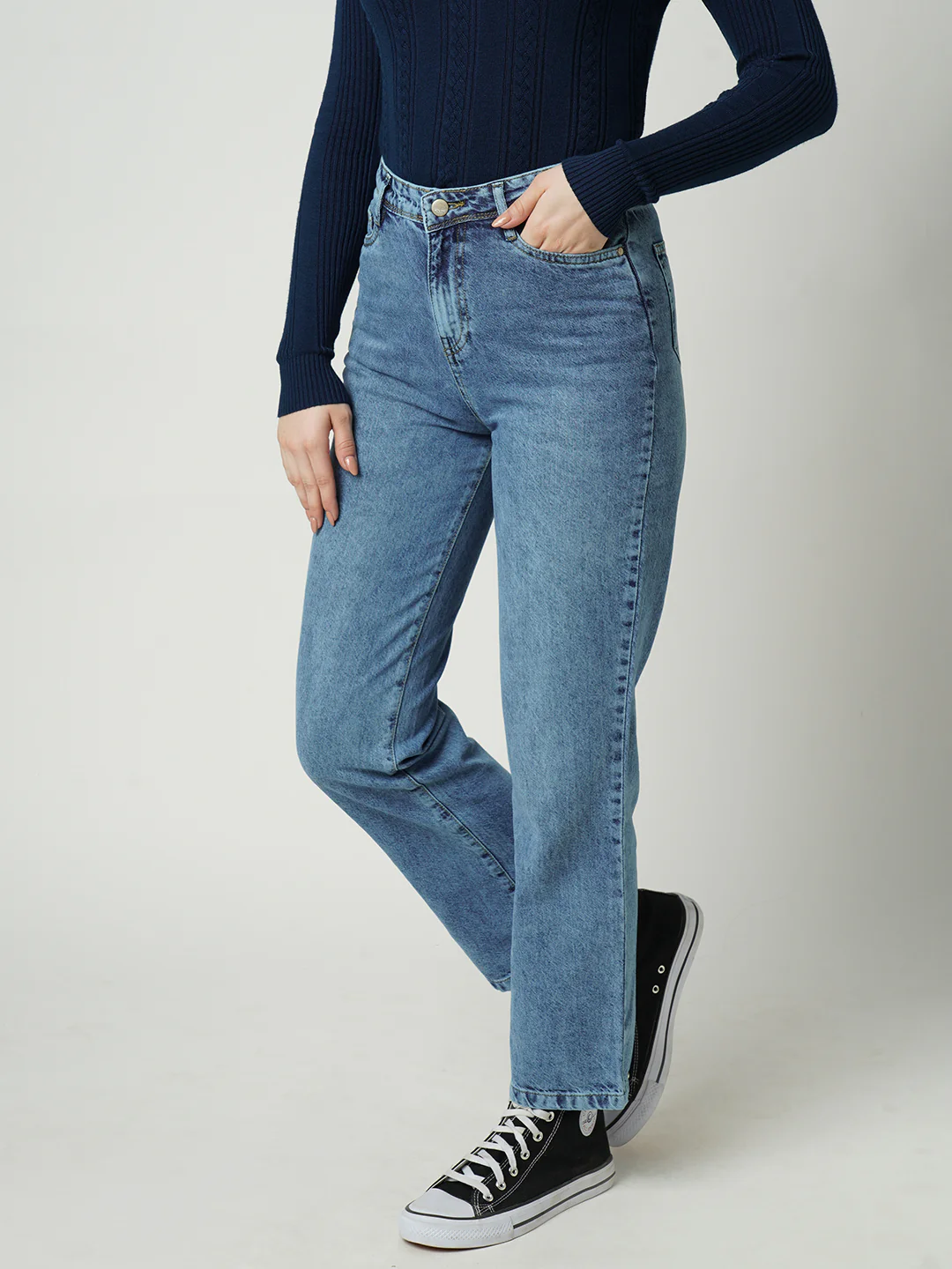 Women High-Rise Loose Straight Jeans - Image 6