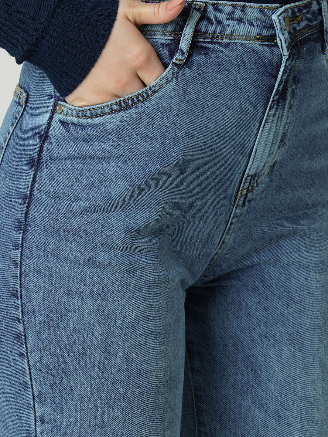 Women High-Rise Loose Straight Jeans - Image 5