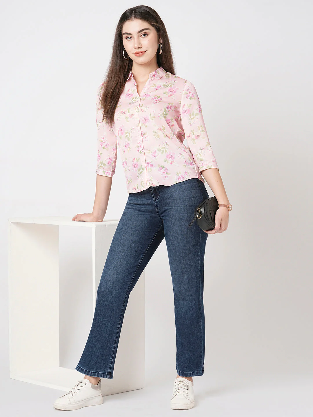 Women High-Rise Loose Straight Jeans