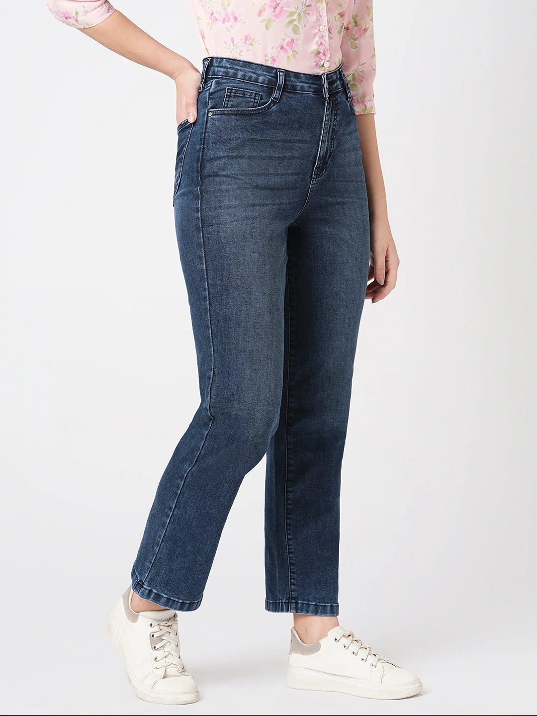 Women High-Rise Loose Straight Jeans - Image 5