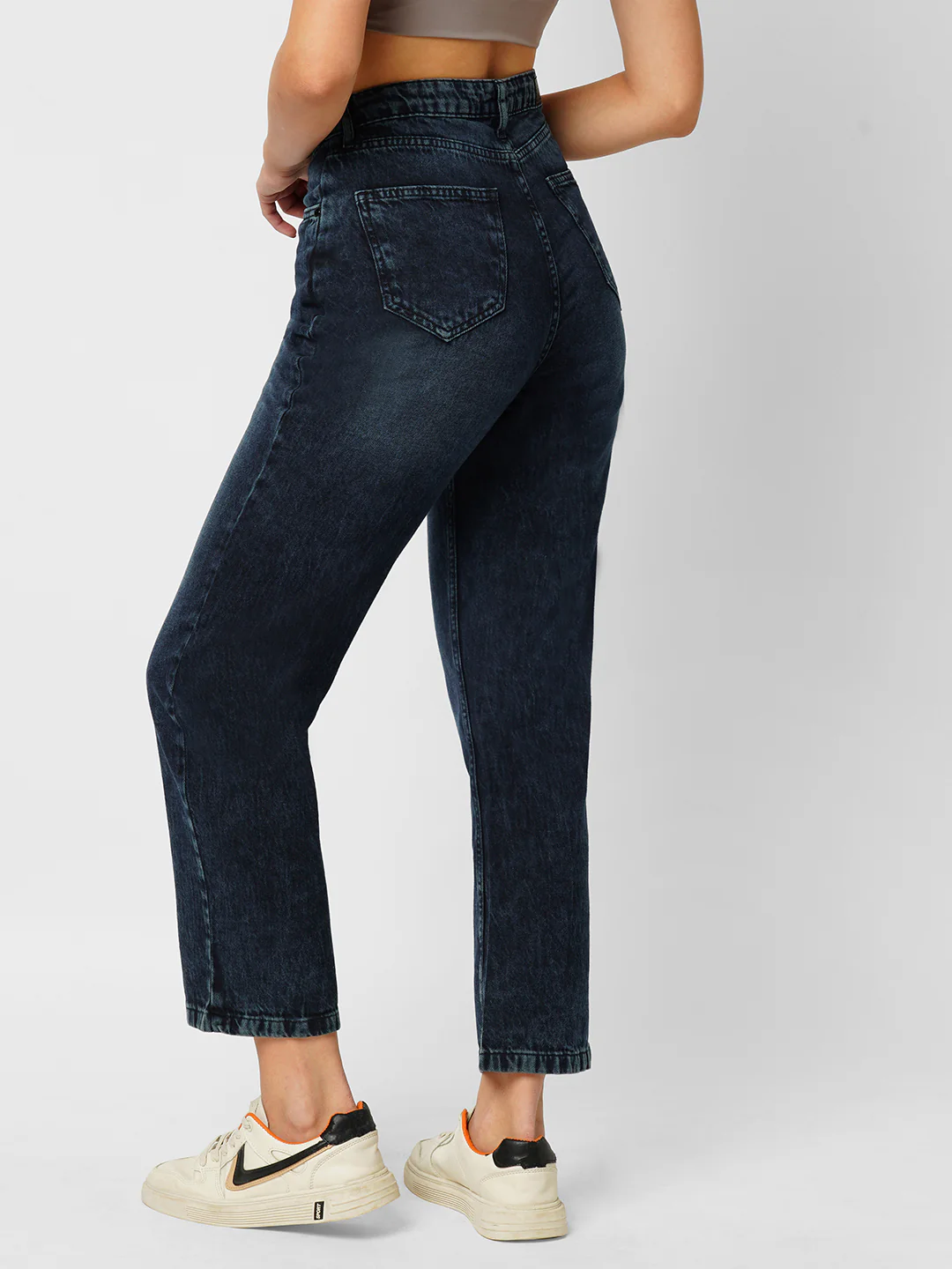 Women High-Rise Loose Straight Jeans - Image 3