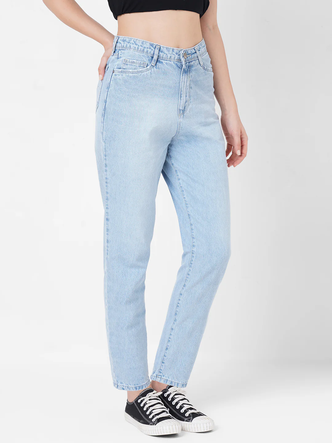 Women High-Rise Mom Fit Jeans - Image 4
