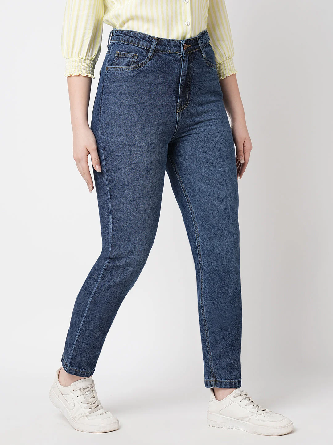 Women High-Rise Mom Fit Jeans - Image 2