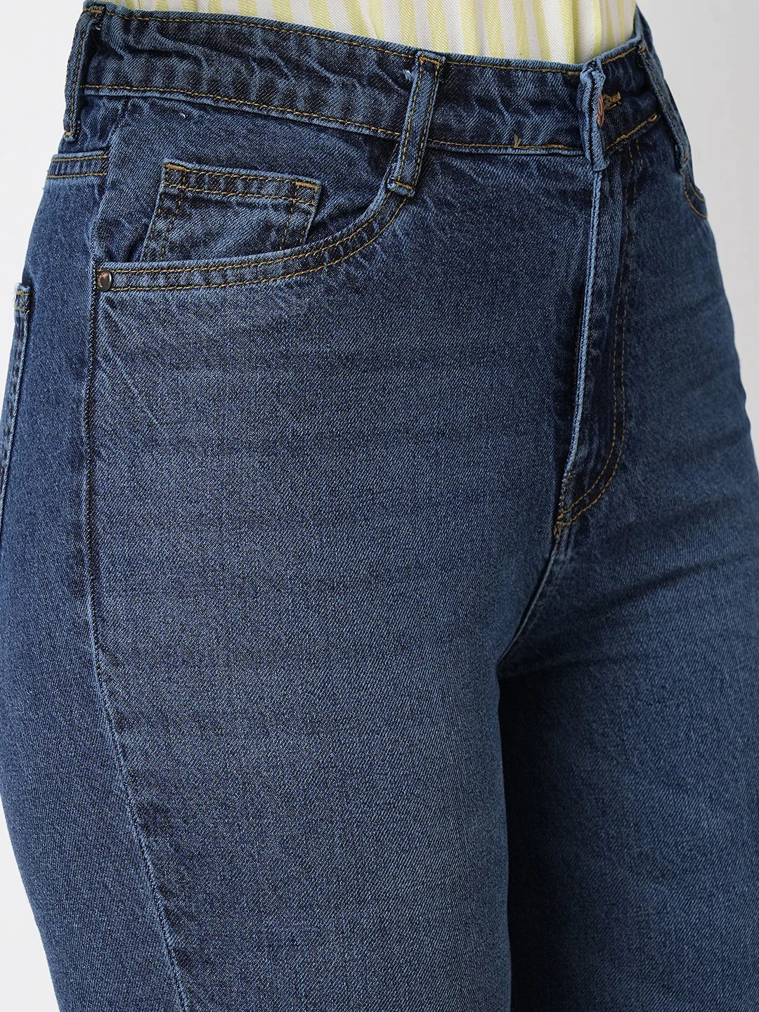 Women High-Rise Mom Fit Jeans - Image 6