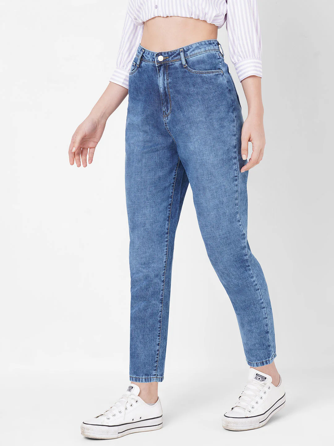 Women High-Rise Mom Fit Jeans - Image 5