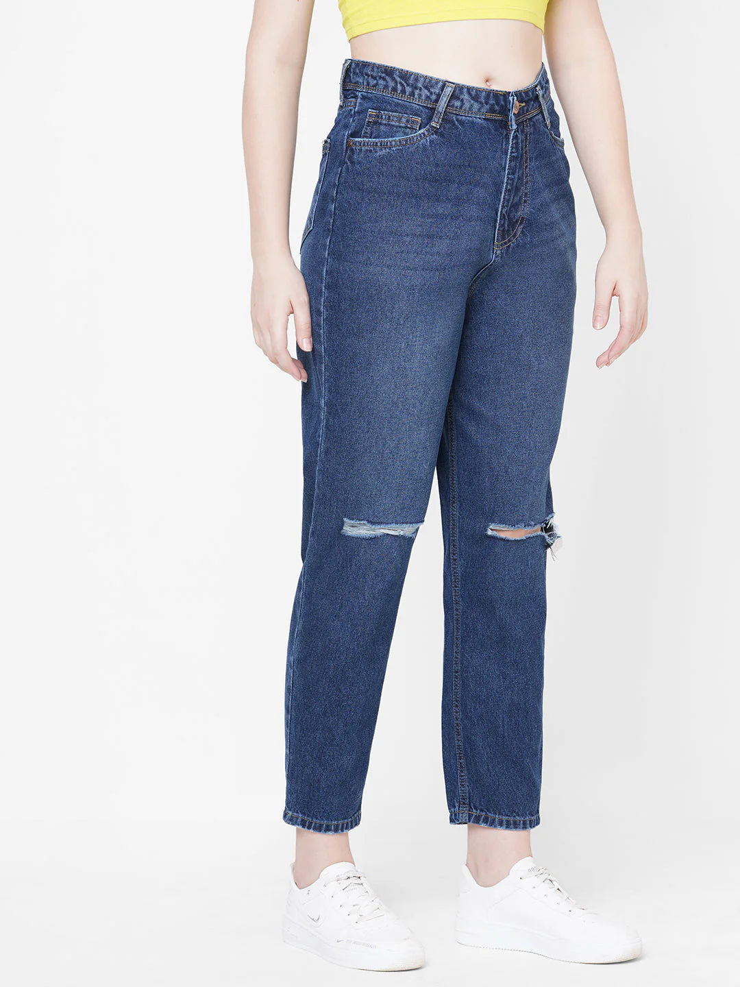 Women High-Rise Mom Fit Jeans - Image 5
