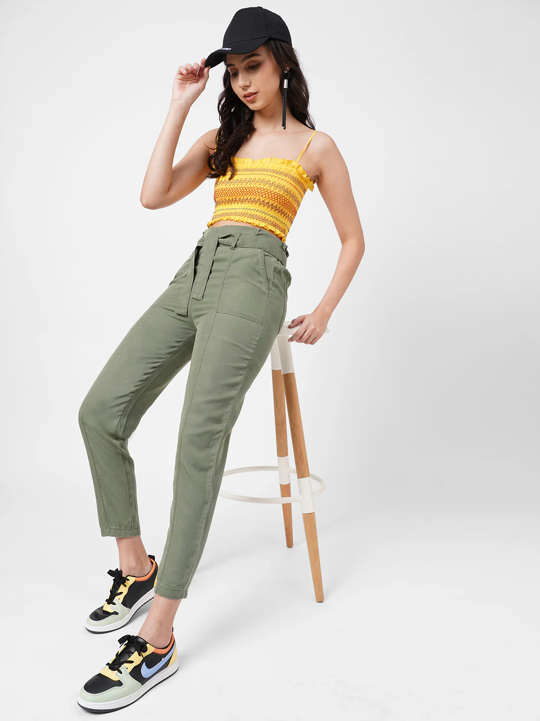 Women High-Rise Paper Bag Pants - Image 4