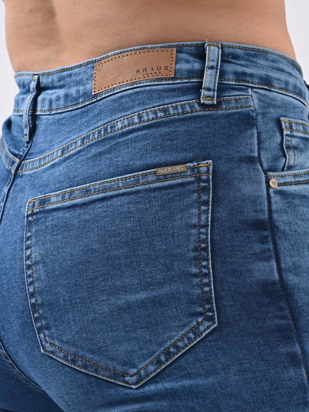 Women High-Rise Relax Straight Fit Jeans - Image 6