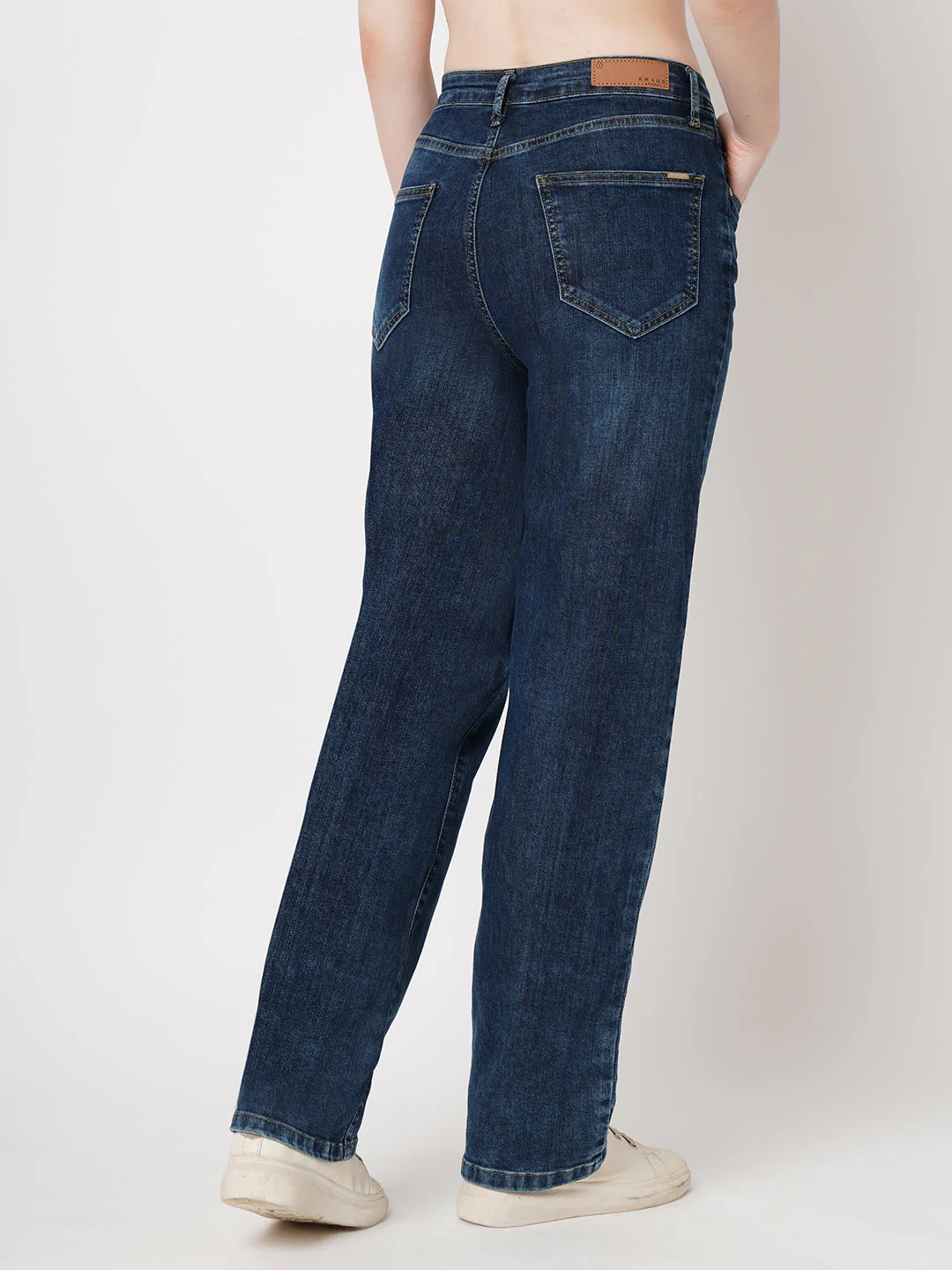 Women High-Rise Relax Straight Jeans - Image 3