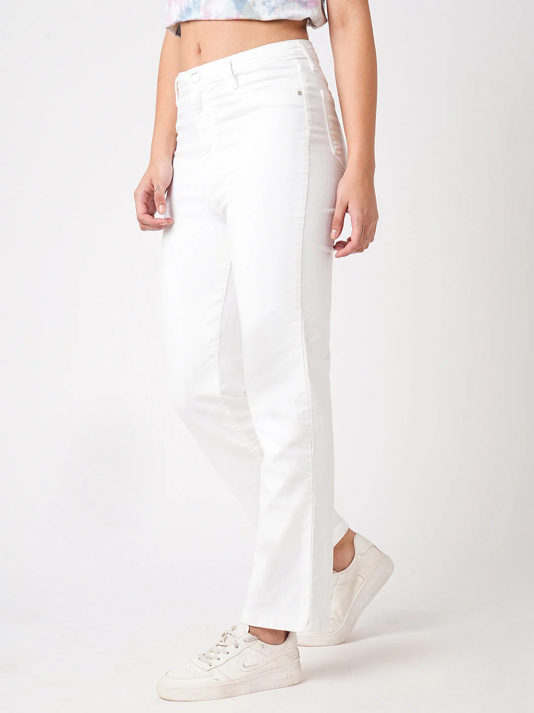 Women High-Rise Relax Straight Jeans - Image 6