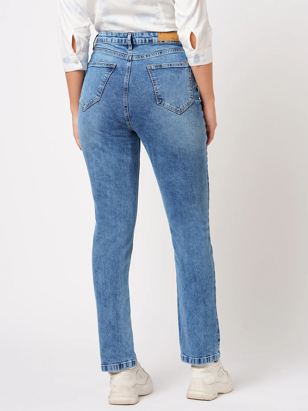 Women High-Rise Relaxed Straight Fit Jeans - Image 3