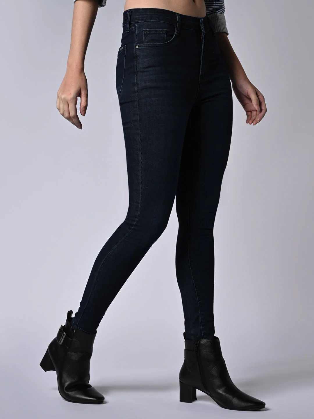 Women High-Rise Skinny Fit Jeans - Image 5