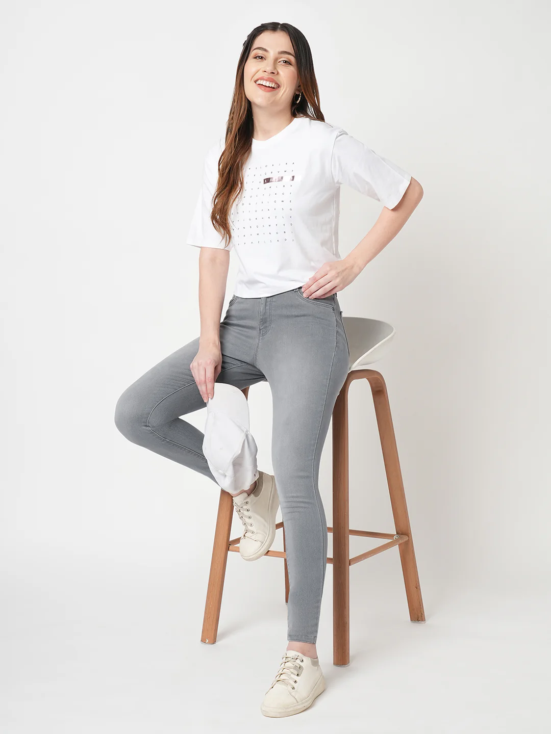 Women Grey High-Rise Skinny Jeans - Image 4