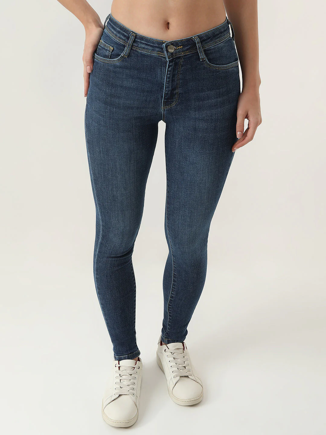 Women High-Rise Skinny Jeans - Image 2