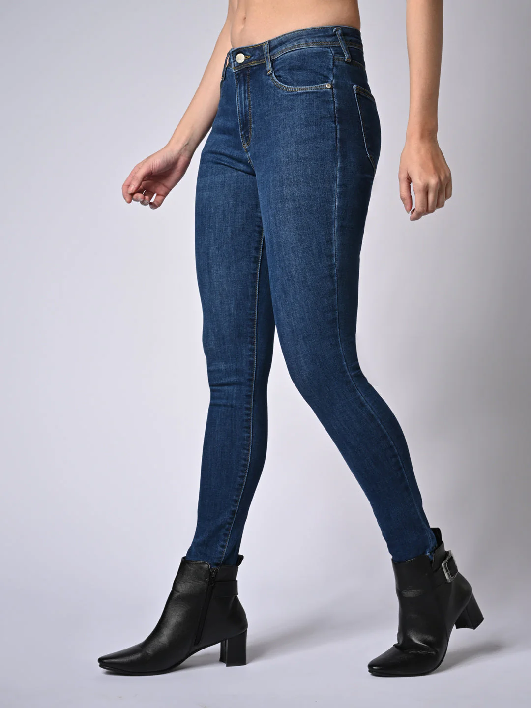 Women High-Rise Skinny Jeans - Image 5