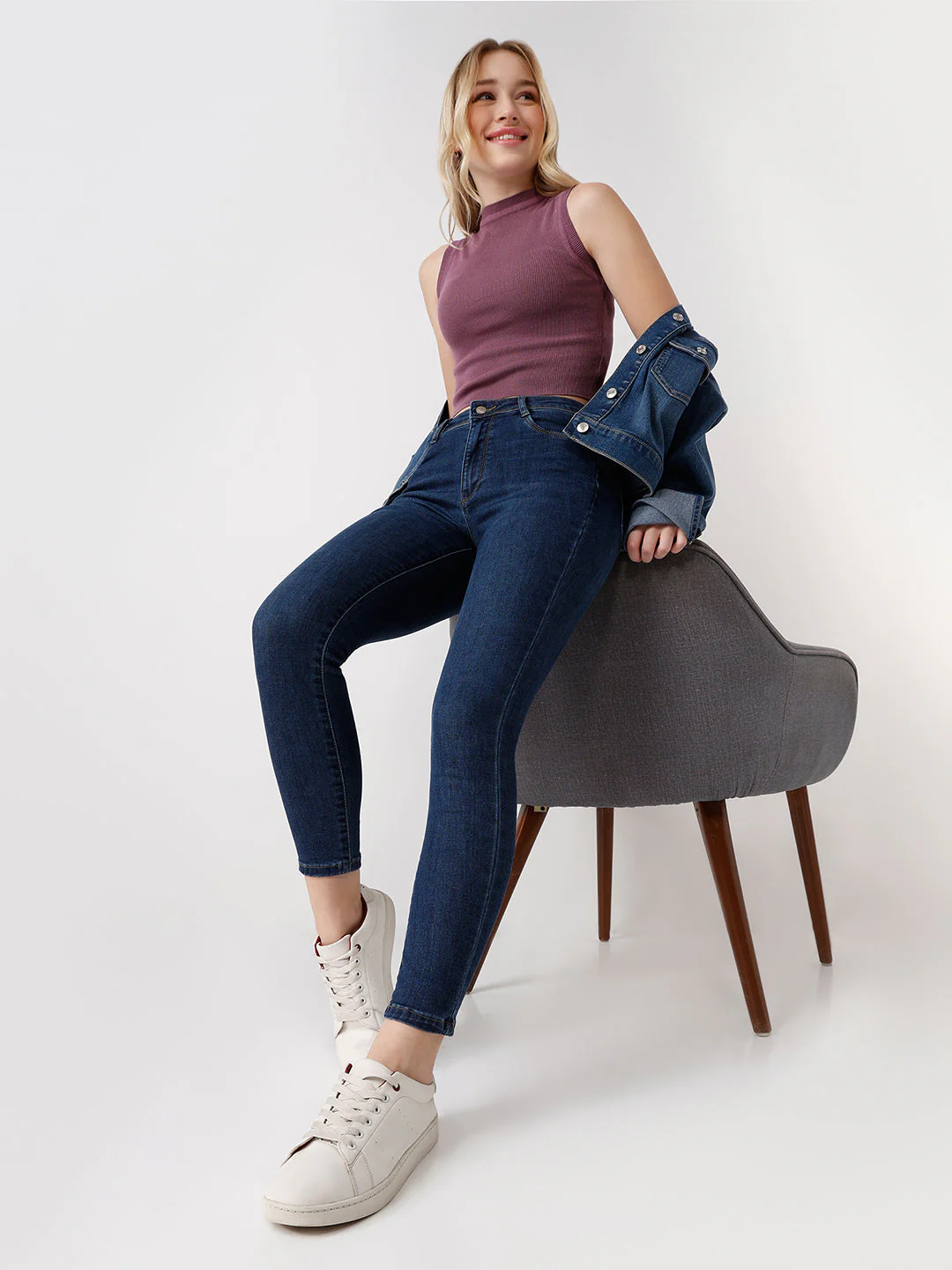 Women High-Rise Skinny Jeans