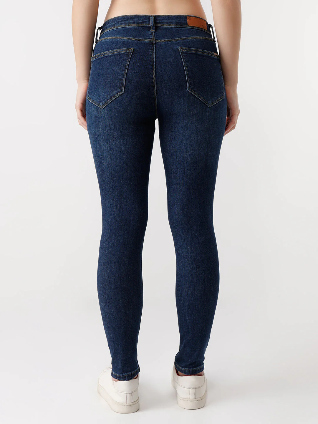 Women High-Rise Skinny Jeans - Image 3