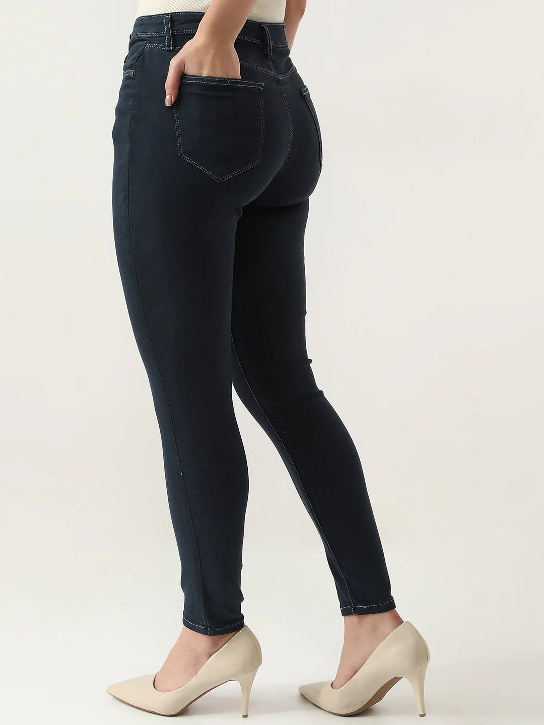 Women High-Rise Skinny Jeans - Image 3