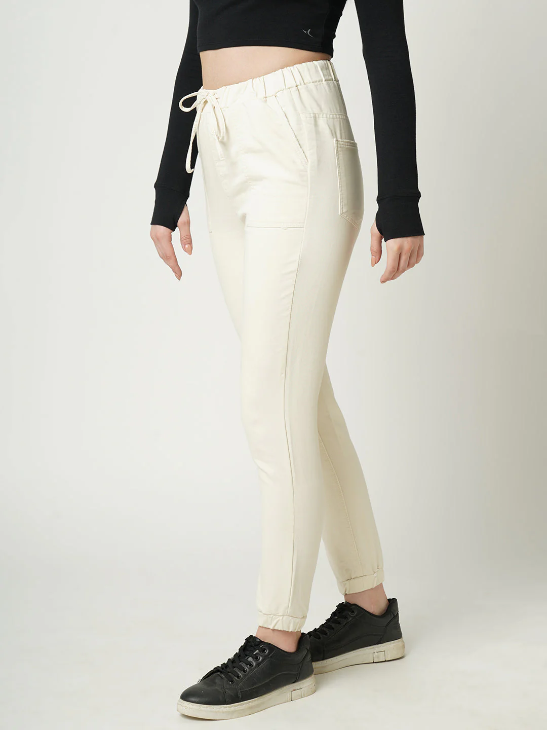 Women Ecru Slim Fit Denim Joggers - Image 4