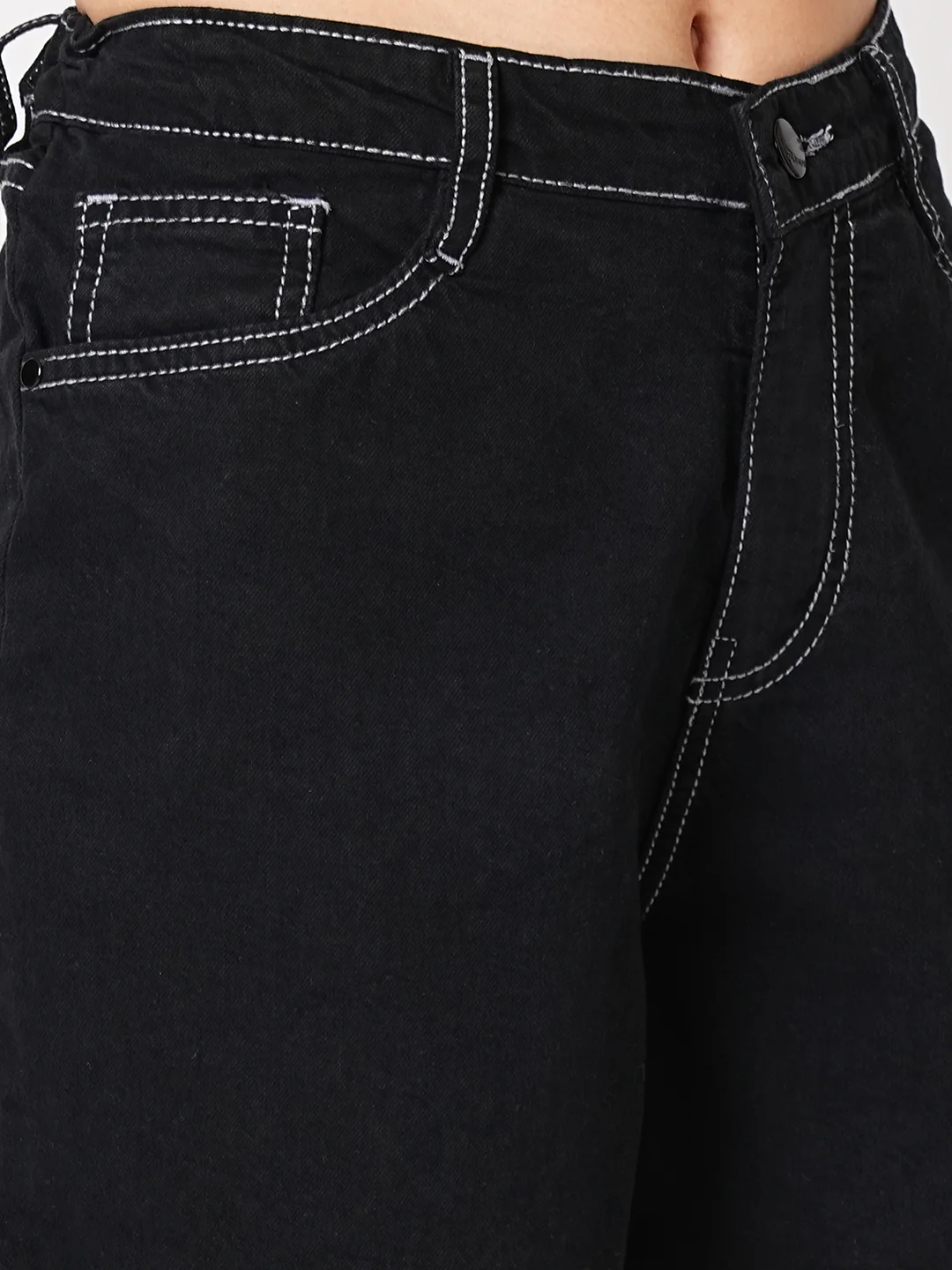Women High-Rise Slim Fit Shorts - Image 6