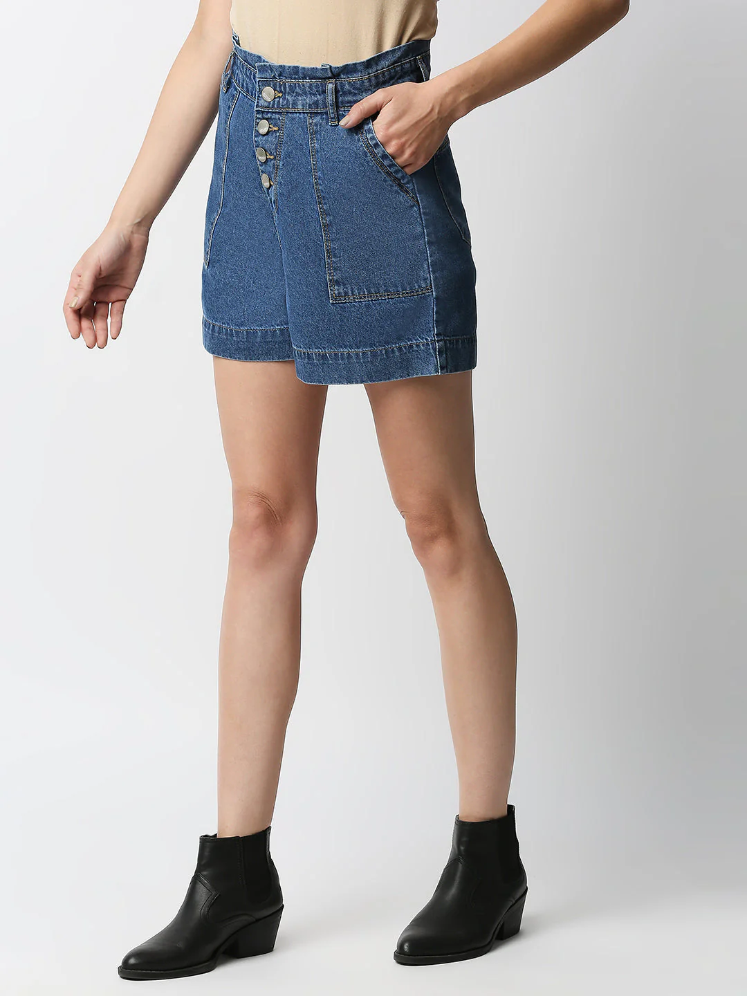 Women High-Rise Slim Shorts - Image 5