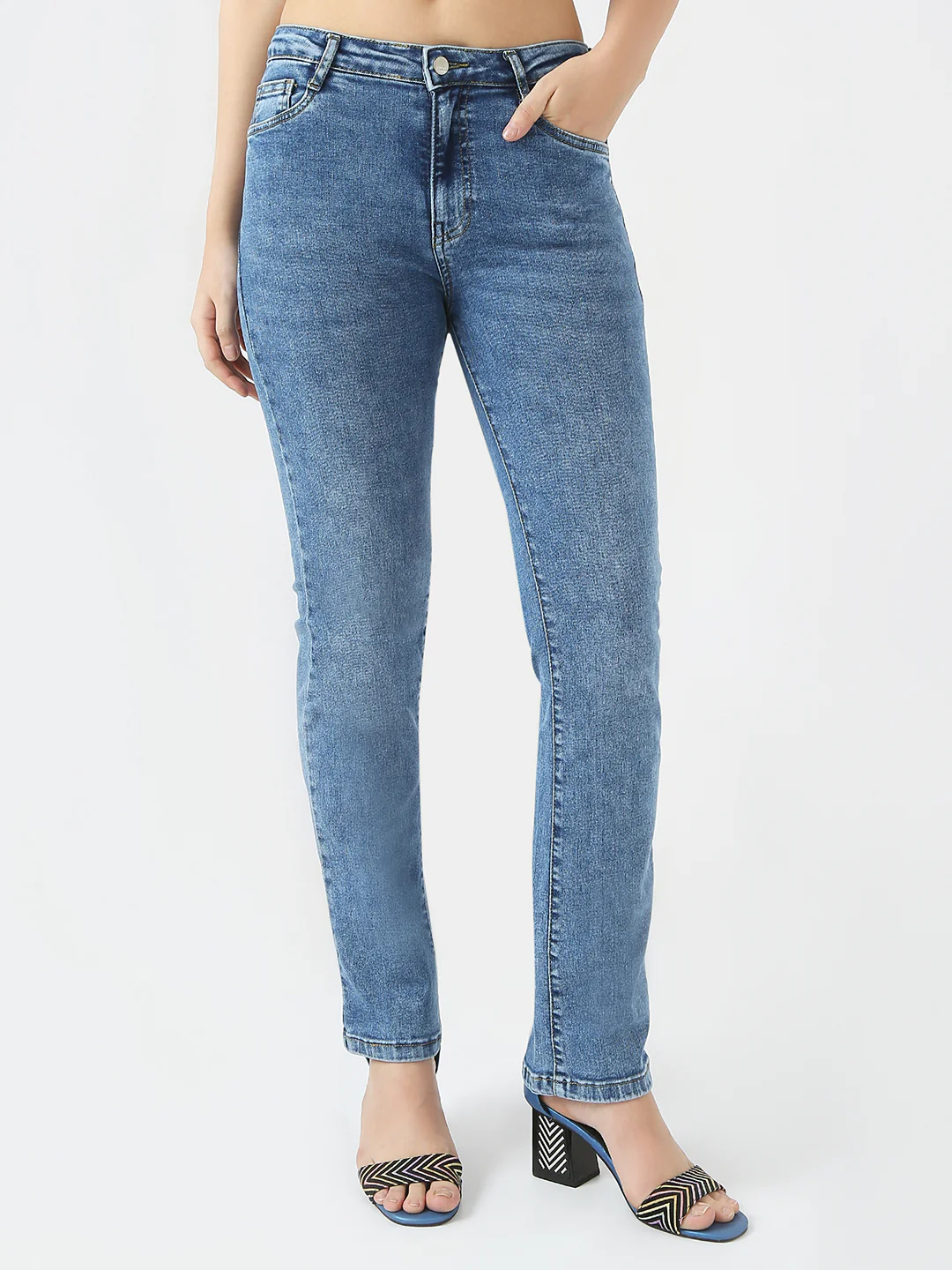 Women High-Rise Slim Straight Fit Jeans - Image 2