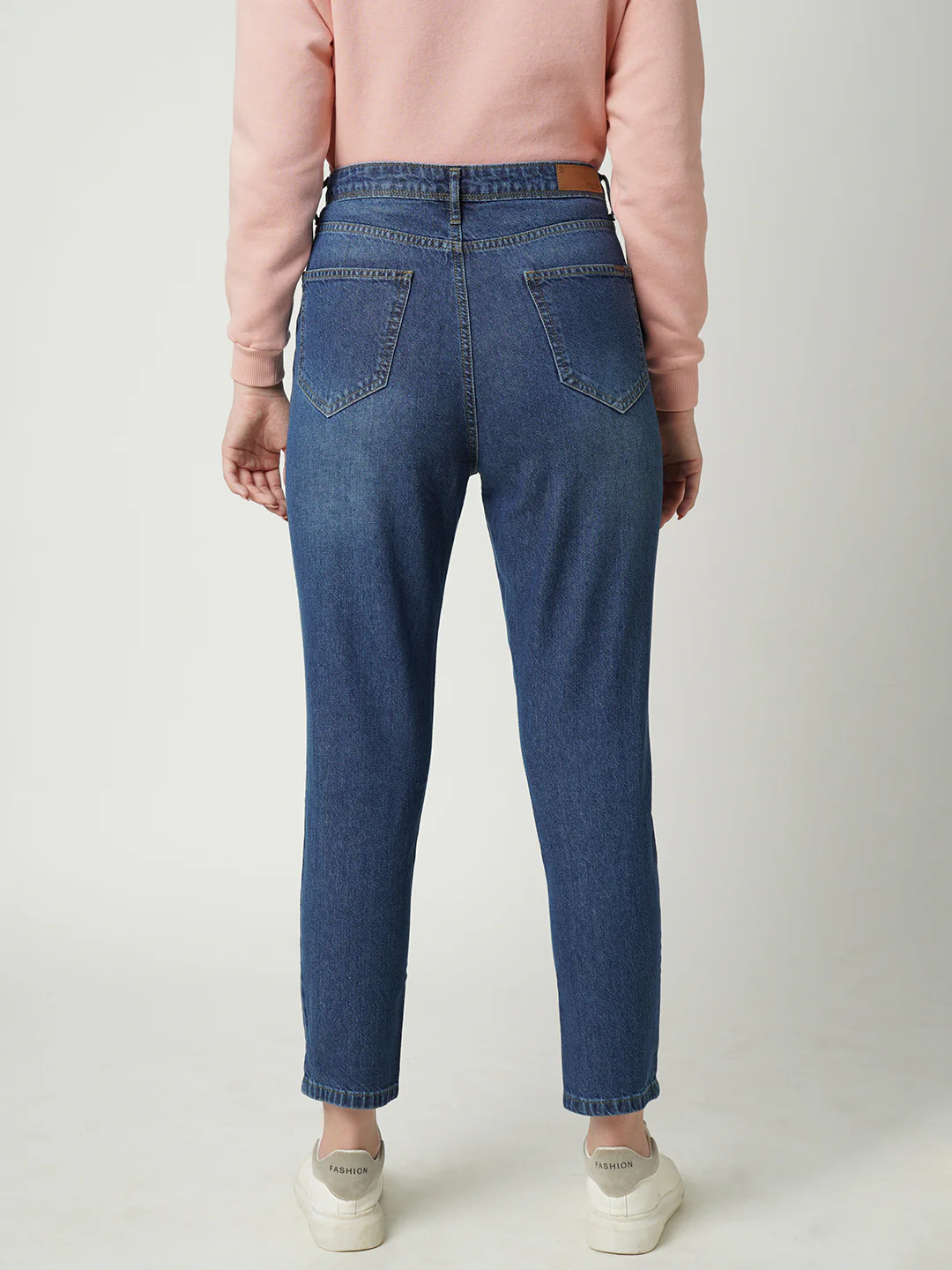 Women High-Rise Slim Straight Fit Jeans - Image 3