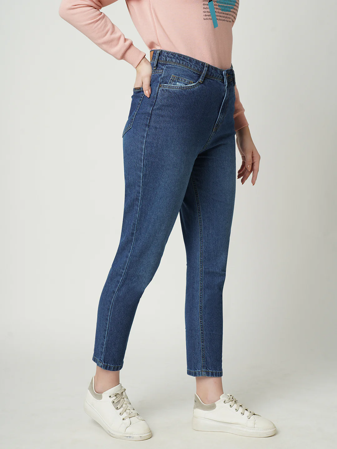 Women High-Rise Slim Straight Fit Jeans - Image 4