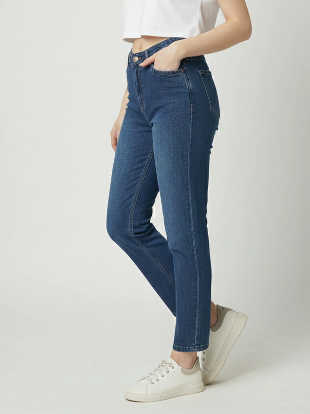 Women High-Rise Slim Straight Fit Jeans - Image 6