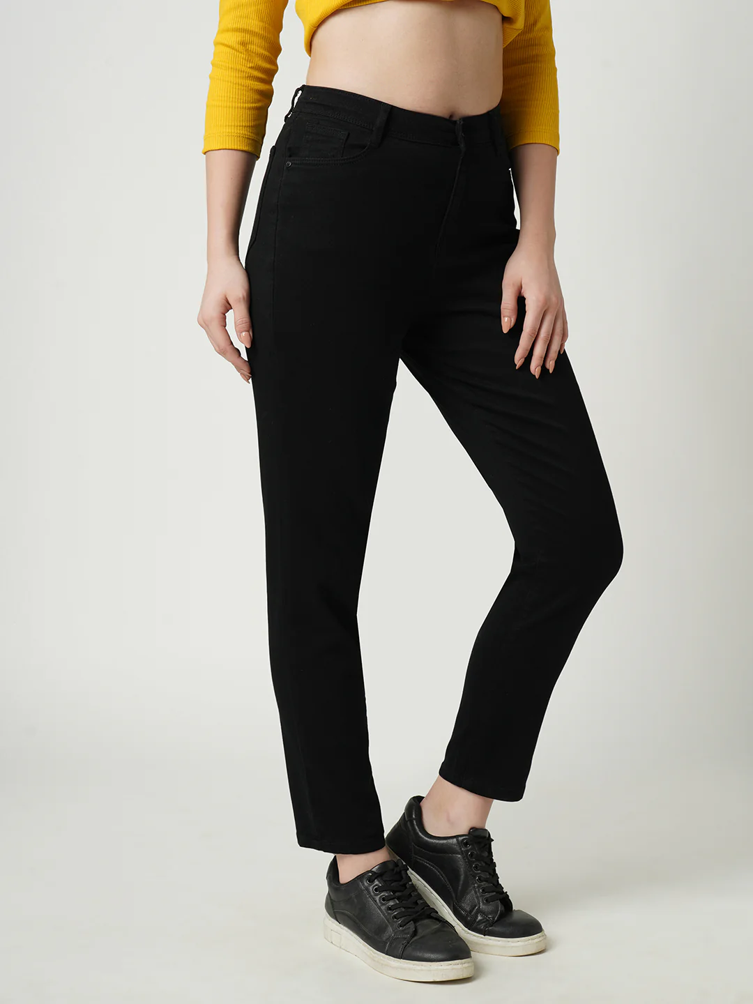 Women High-Rise Slim Straight Fit Jeans - Image 4