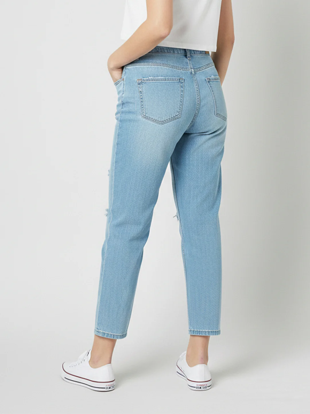 Women High-Rise Slim Straight Fit Jeans - Image 3