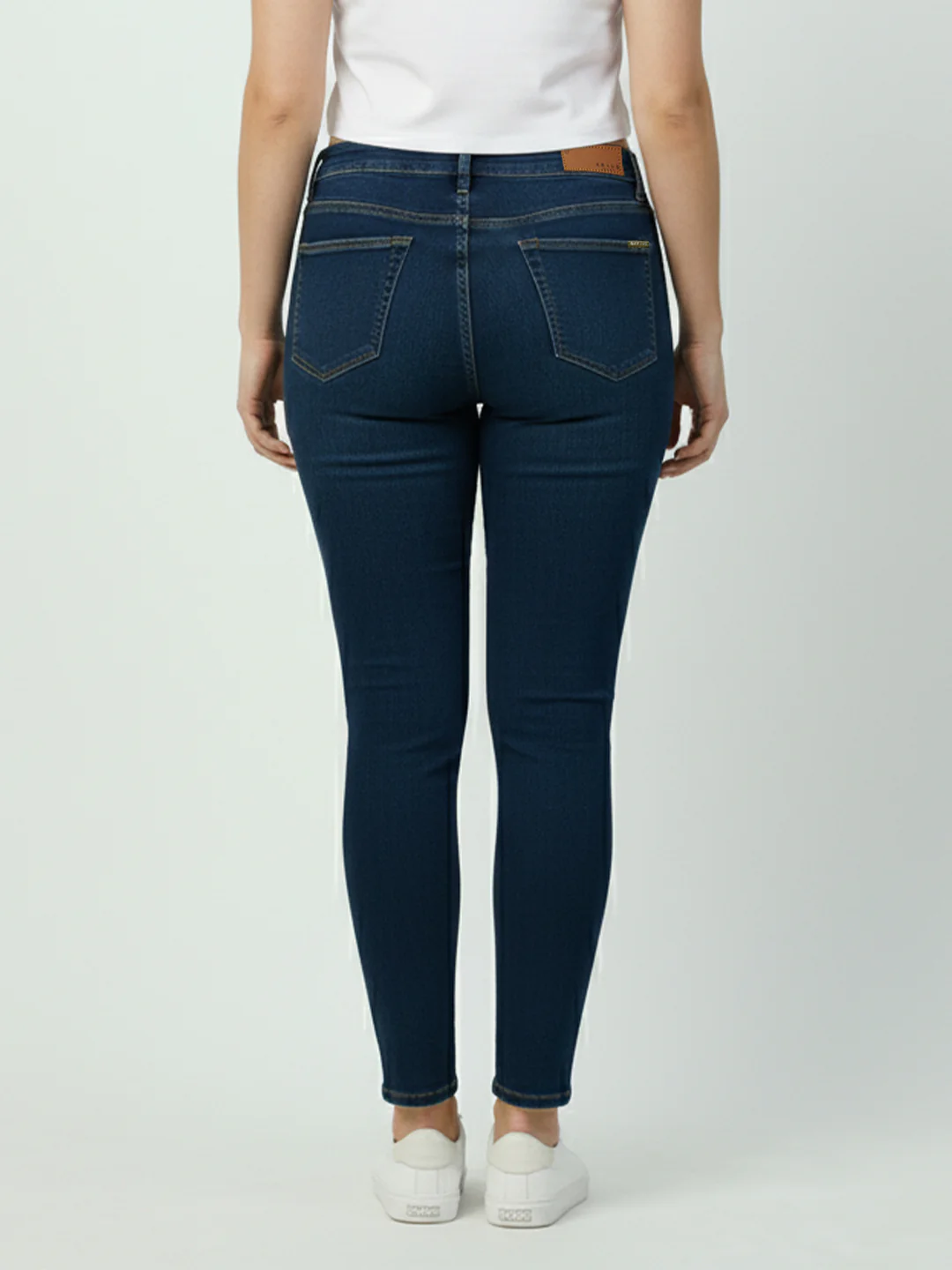 Women High-Rise Slimming Skinny Fit Jeans - Image 3