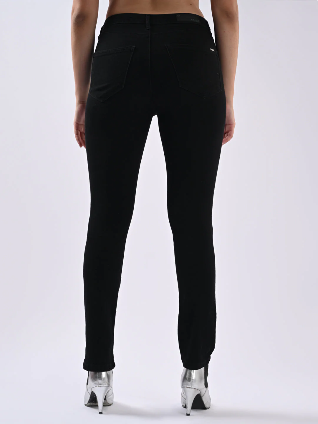 Women High-Rise Snug Straight Jeans - Image 3