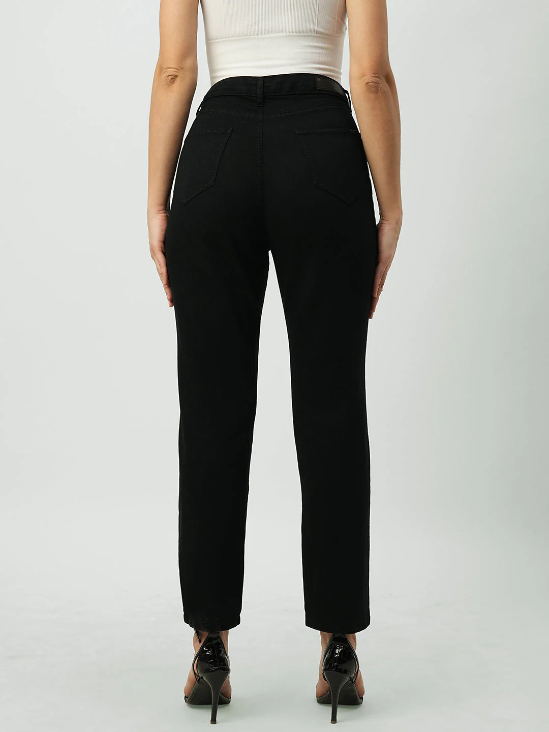 Women Black High-Rise Straight Fit Jeans - Image 3