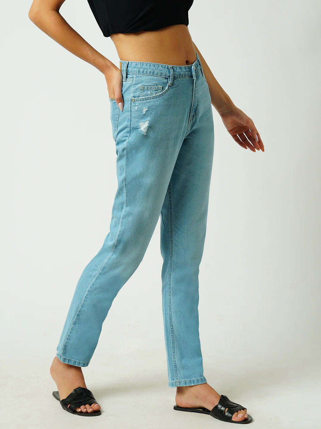 Women High-Rise Straight Fit Jeans - Image 4