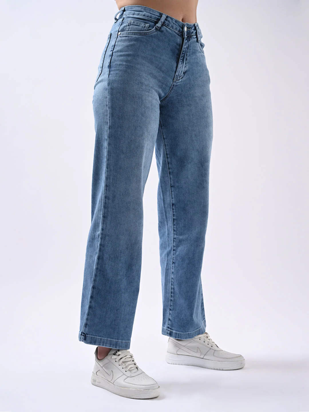 Women High-Rise Wide Leg Jeans - Image 4