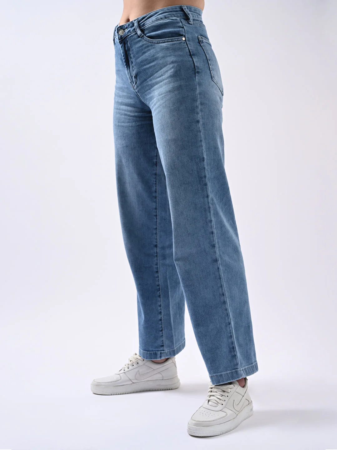 Women High-Rise Wide Leg Jeans - Image 6