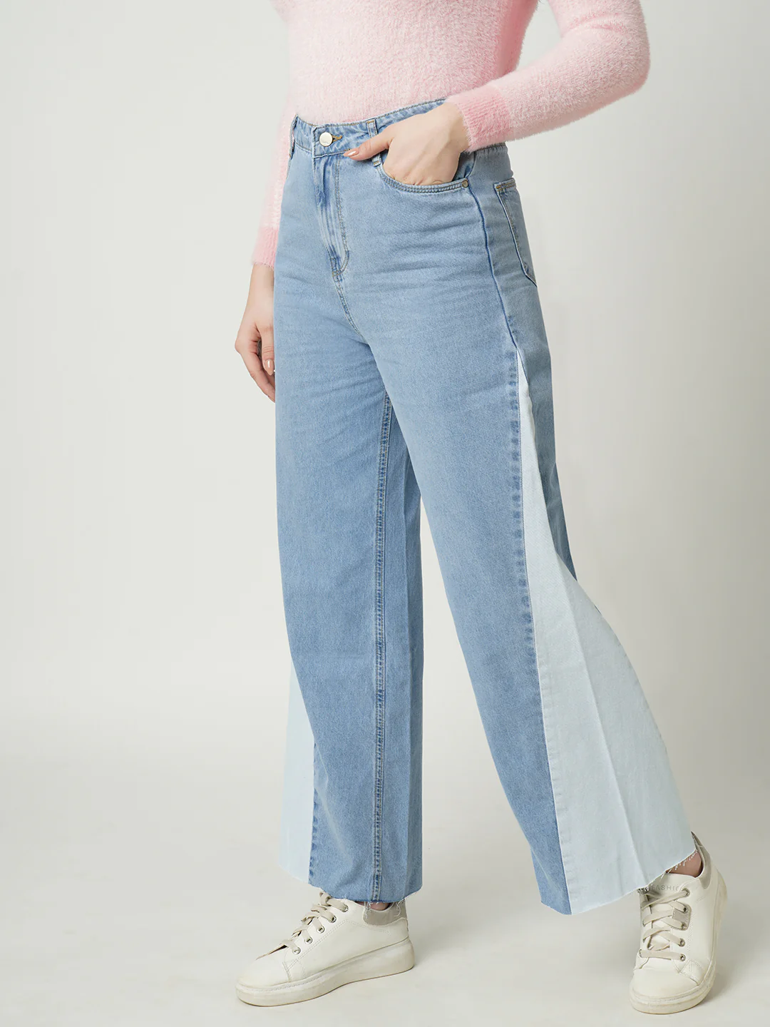 Women High-Rise Wide Leg Jeans - Image 4