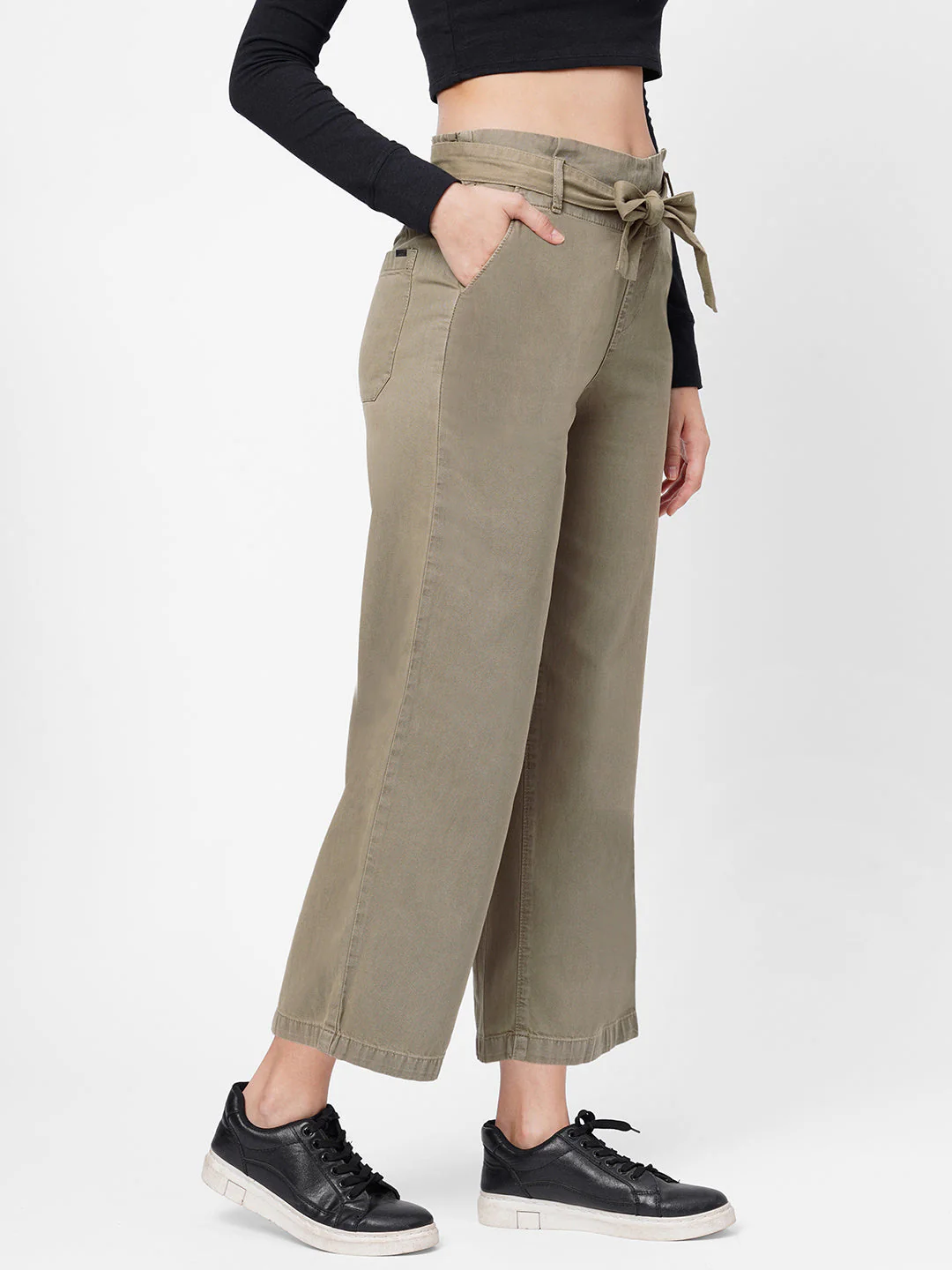 Women High-Rise Wide Leg Jeans - Image 4
