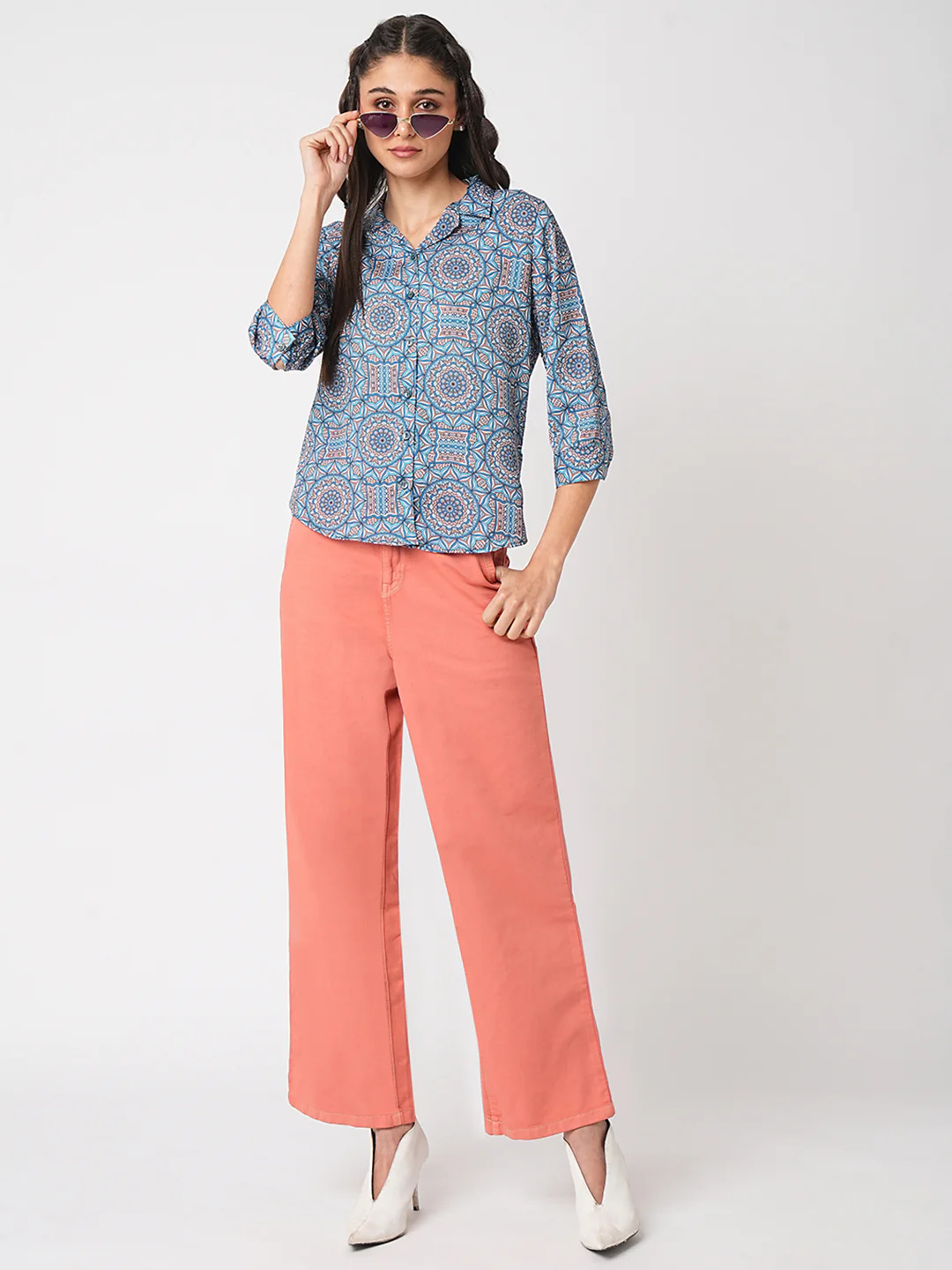 Women High-Rise Wide Leg Jeans - Image 4