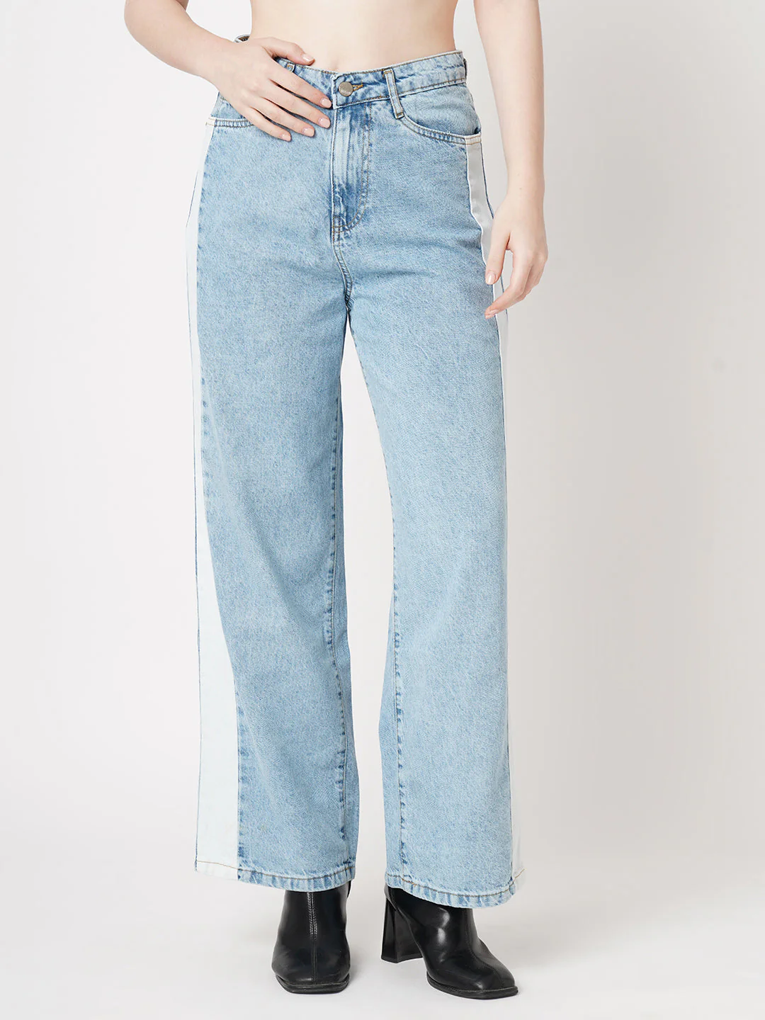 Women High-Rise Wide Leg Jeans - Image 2