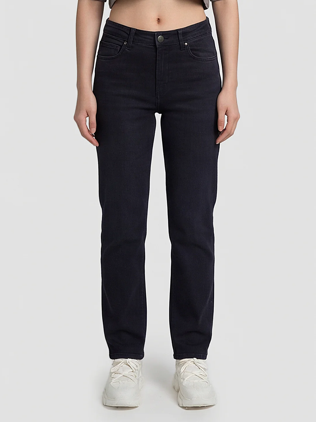 Women Indigo High-Rise Slim Straight Fit Jeans - Image 2